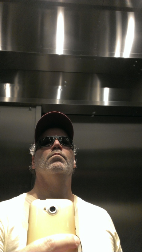 selfie.elevator